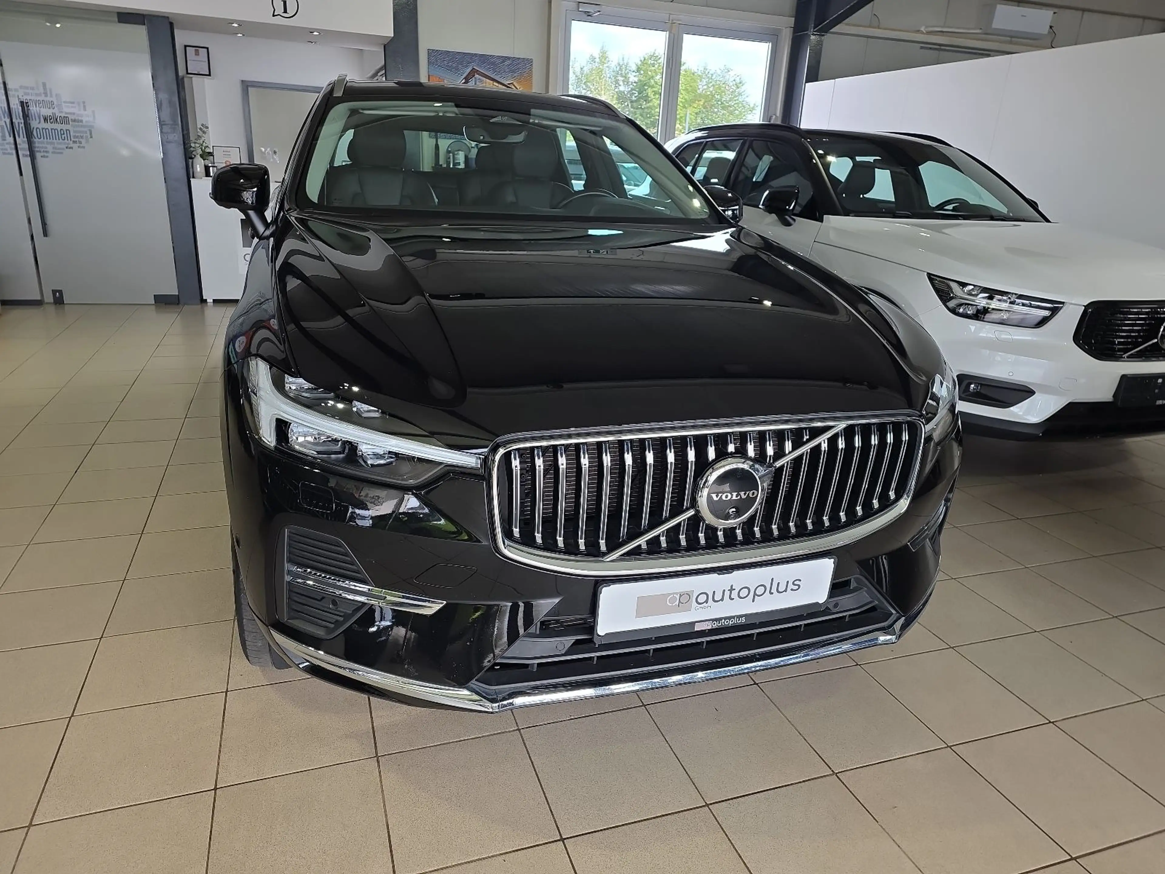 Volvo XC60 B5 Inscription ACC Sitzbelüftung Pano 360° — photo 4