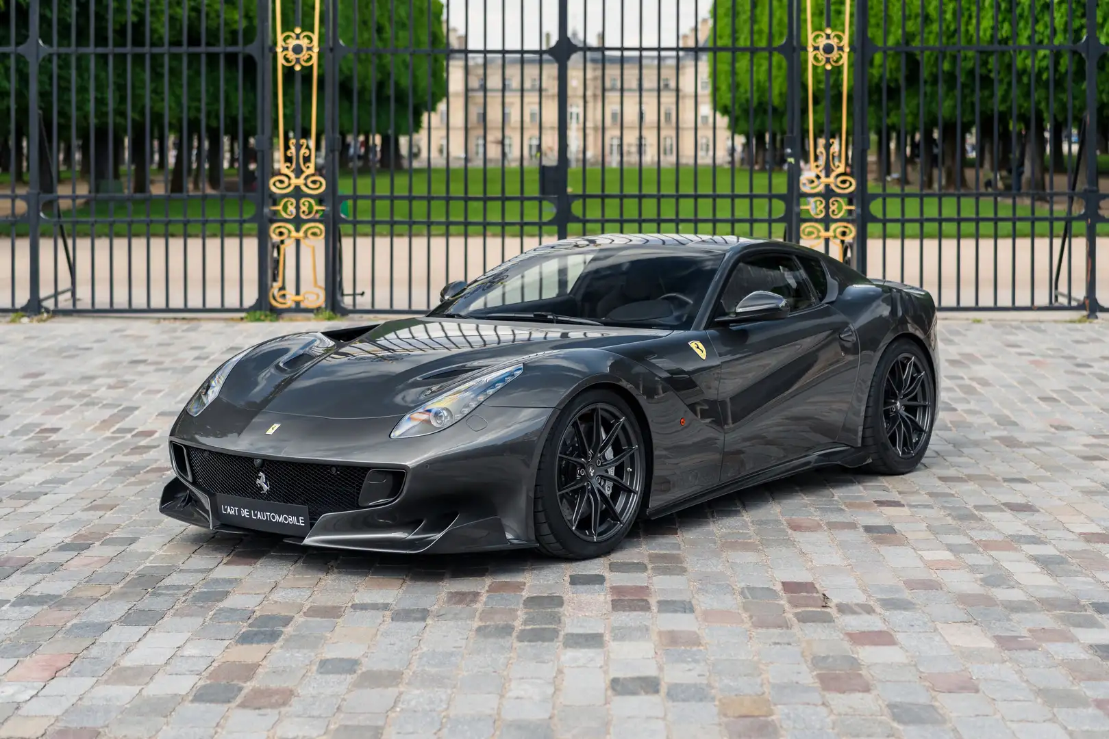 Ferrari F12 F12 TDF - Tailor Made, 9 000 kms, 1 of 799, PPF Gris - 1