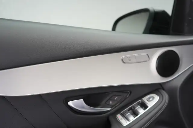 Mercedes-Benz GLC view 25