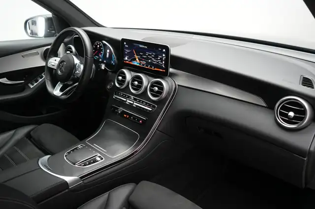 Mercedes-Benz 300 view 8