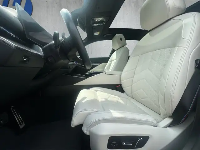 BMW I5 view 12