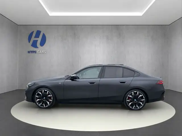 BMW I5 view 6