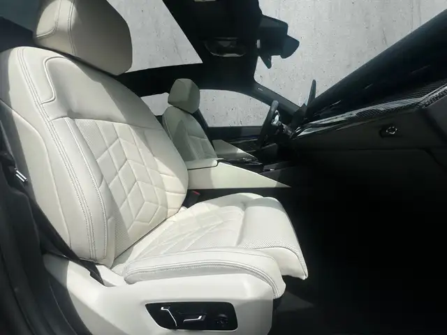 BMW I5 view 15