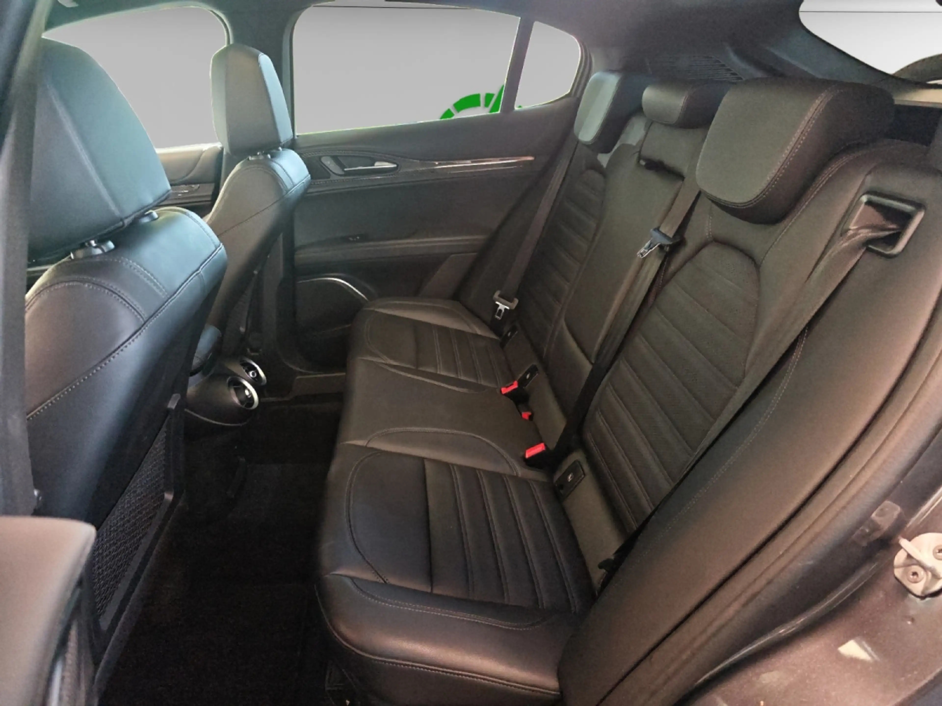 Alfa Romeo Stelvio Quadrifoglio V6 2.9 Bi-Turbo AT8-Q4 — photo 12