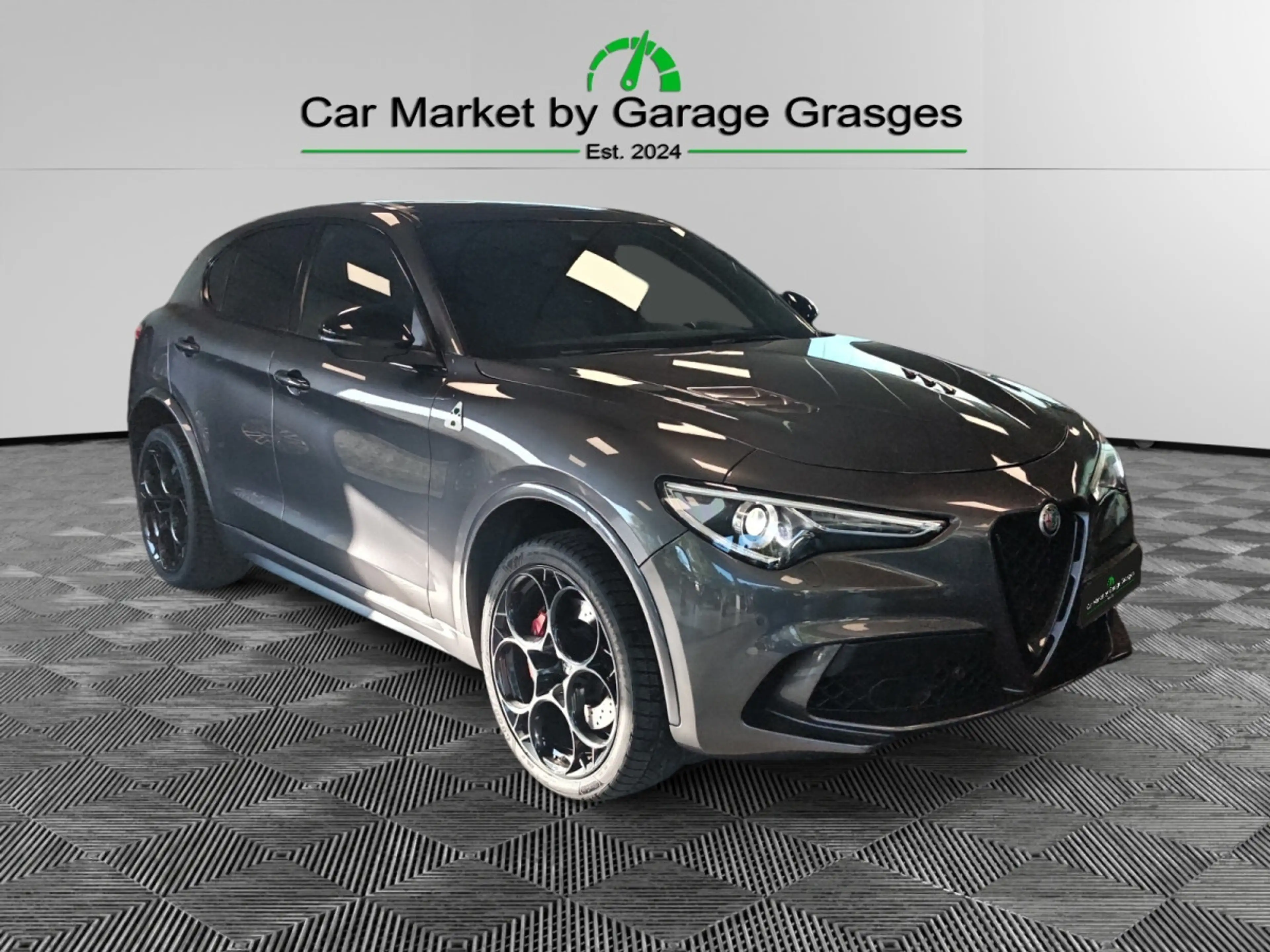 Alfa Romeo Stelvio Quadrifoglio V6 2.9 Bi-Turbo AT8-Q4 — photo 7