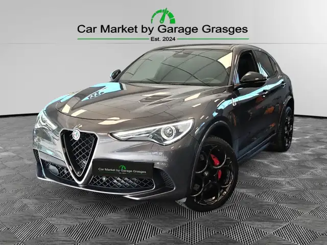 Alfa Romeo Stelvio Quadrifoglio V6 2.9 Bi-Turbo AT8-Q4