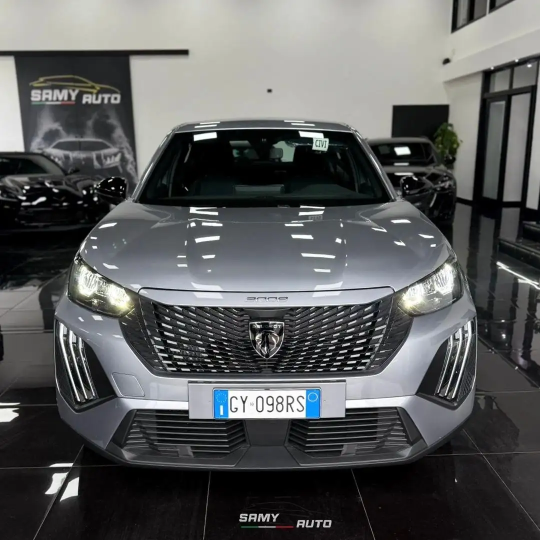 Peugeot 2008 1.2 hybrid Style Grigio - 1