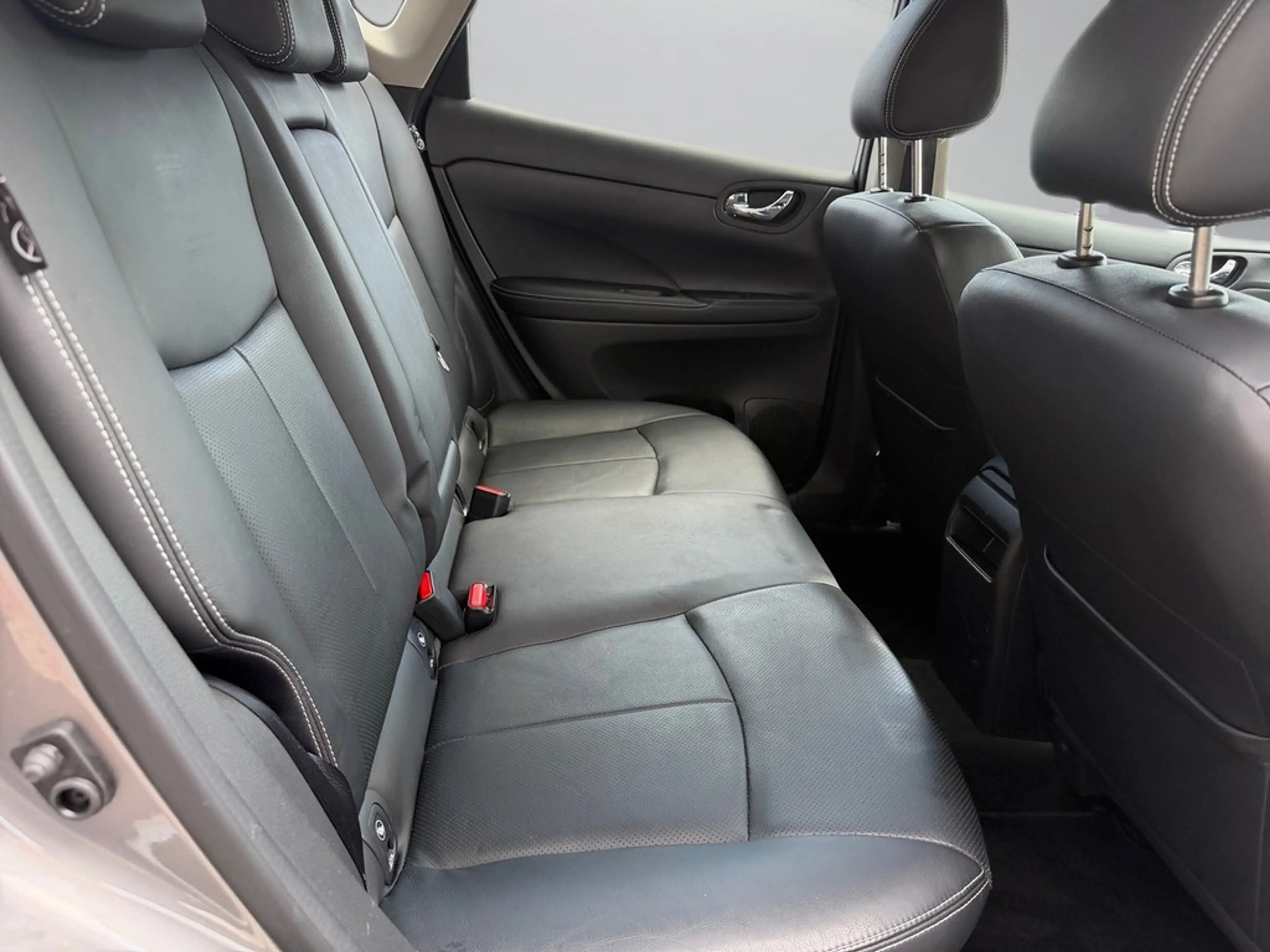 Nissan Pulsar — photo 11