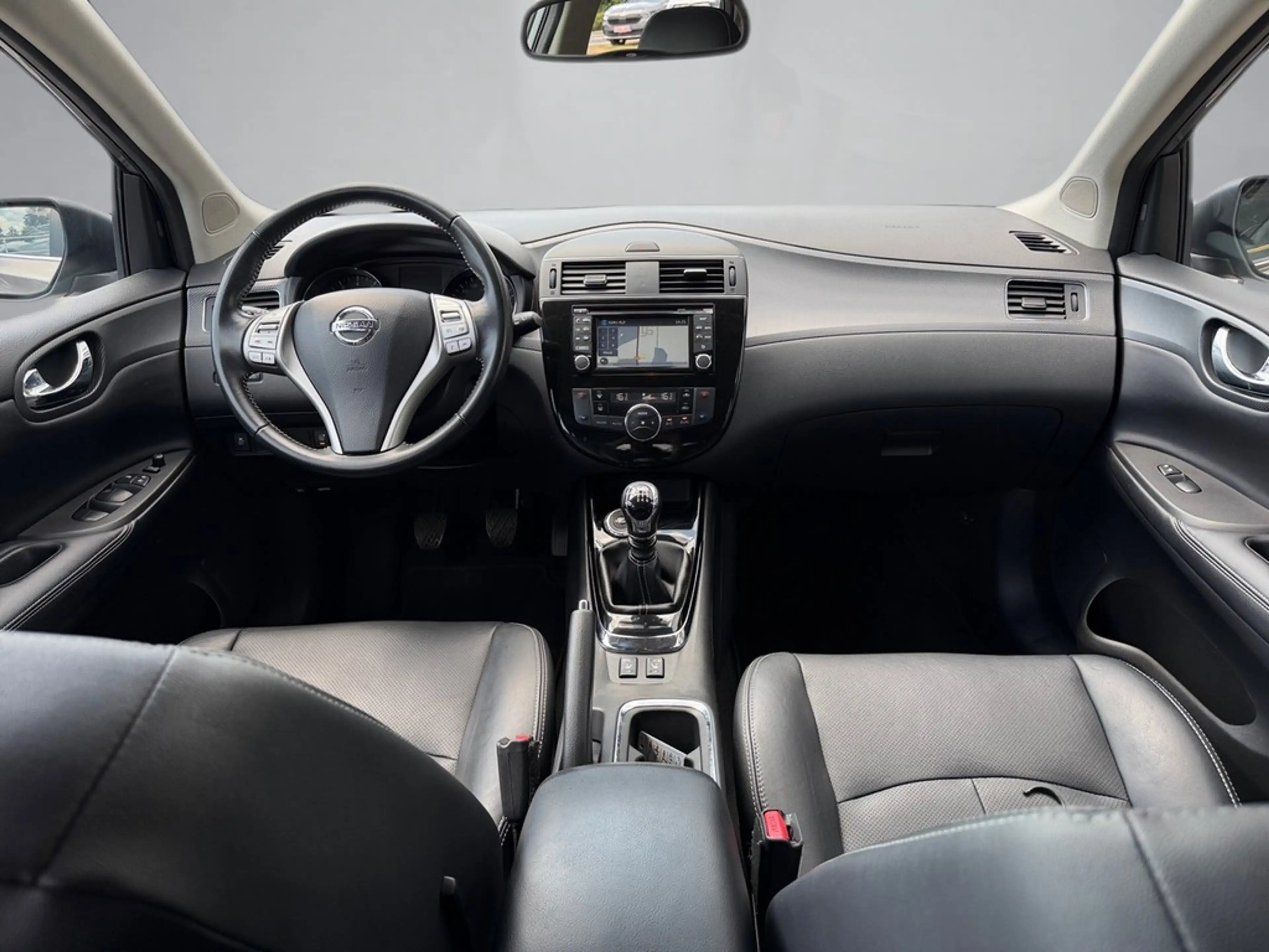 Nissan Pulsar — photo 8