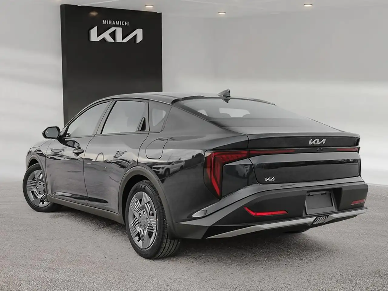 Kia K4 снимка Kia K4