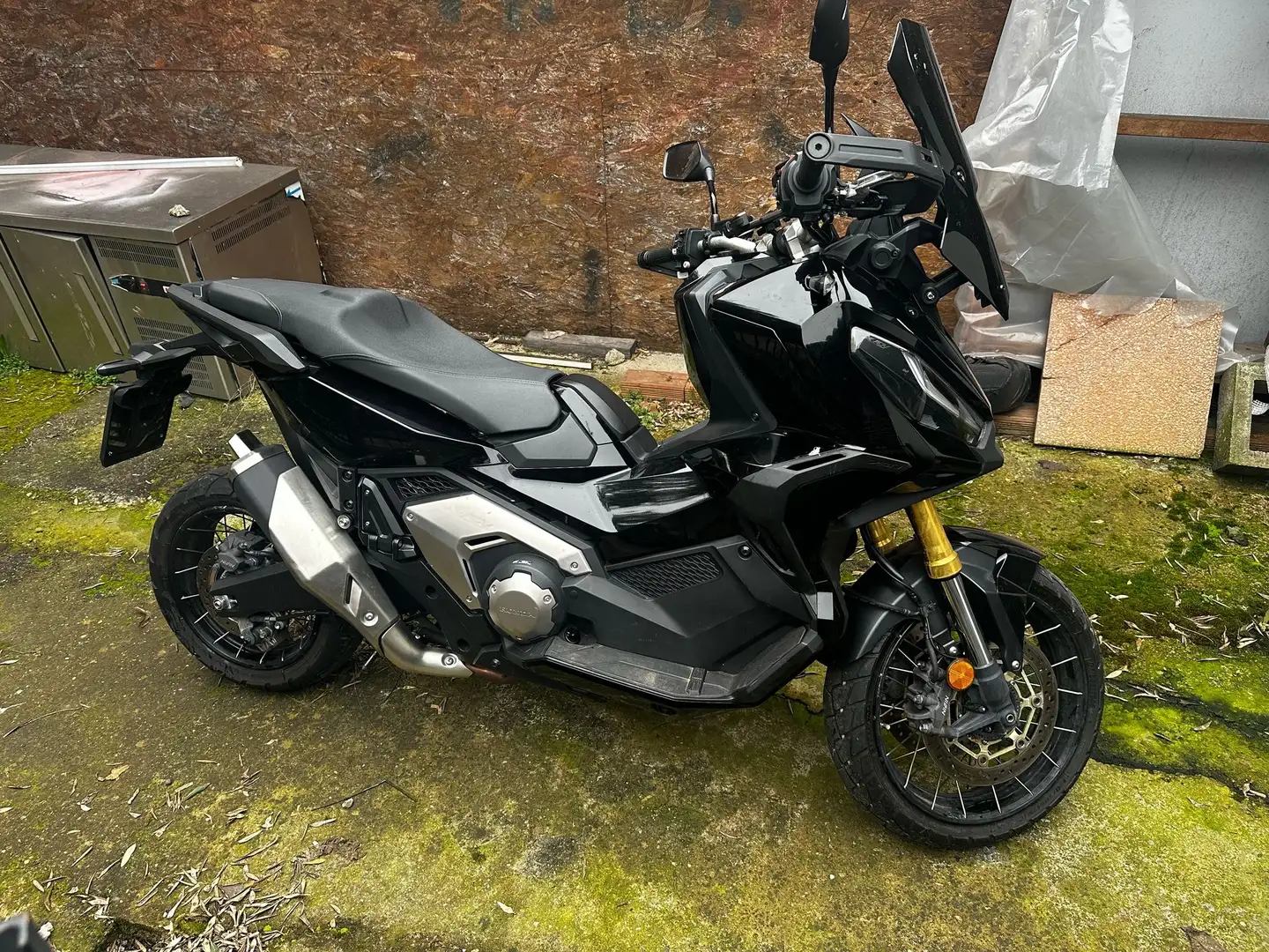 Honda X-ADV 750 Negru - 2