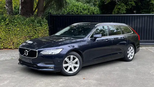 Volvo V90 2.0 D4 Momentum / Full History / 1 Owner