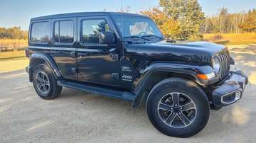 Unlimited Sahara 4D Utility 4WD