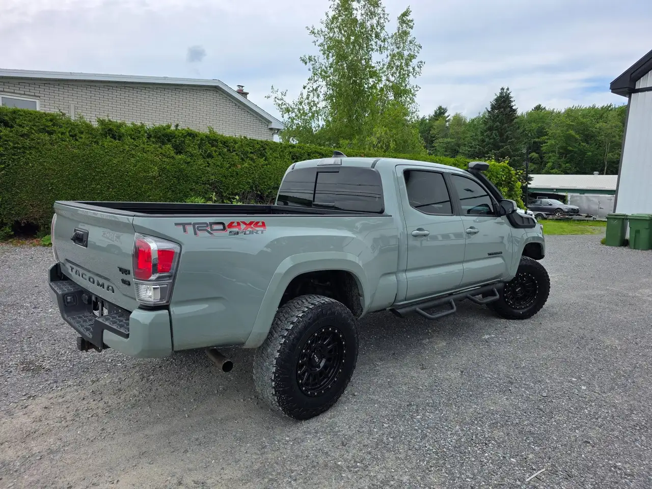 Toyota Tacoma photo Toyota Tacoma