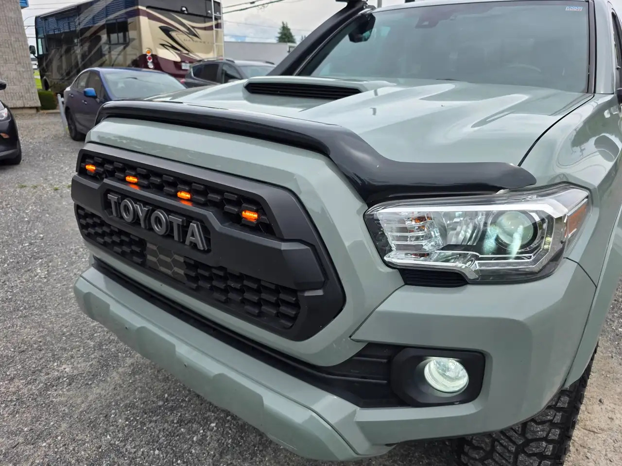 Toyota Tacoma photo Toyota Tacoma