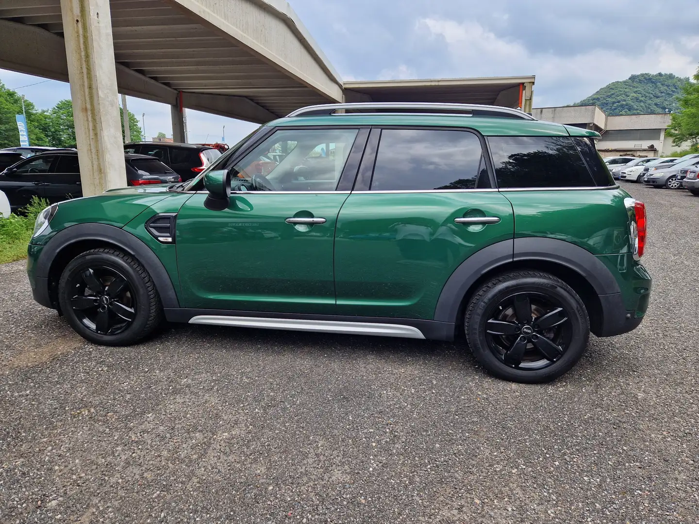 MINI One D Countryman 1.5 Business auto Verde - 2