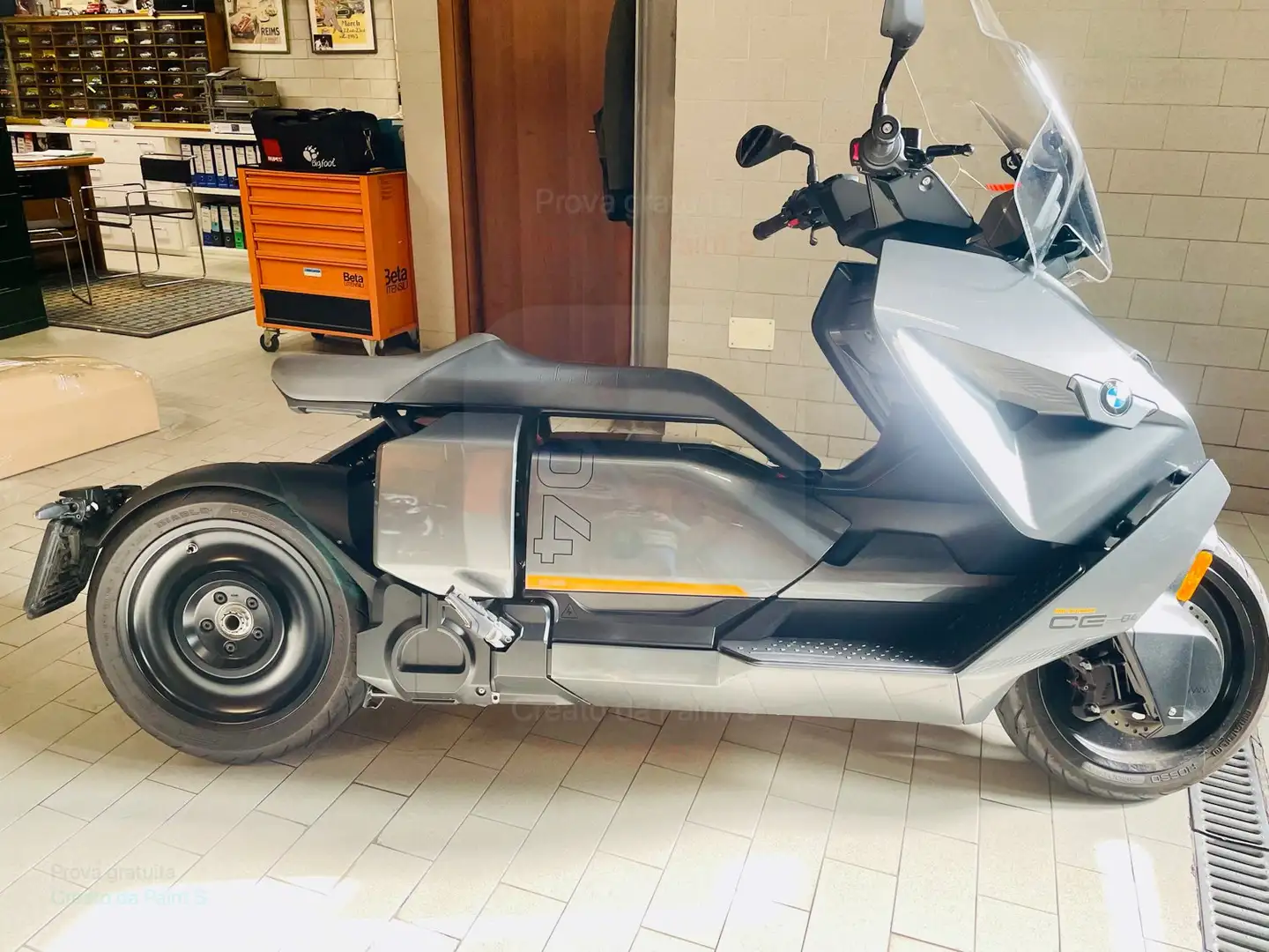 BMW CE 04 Argento - 2