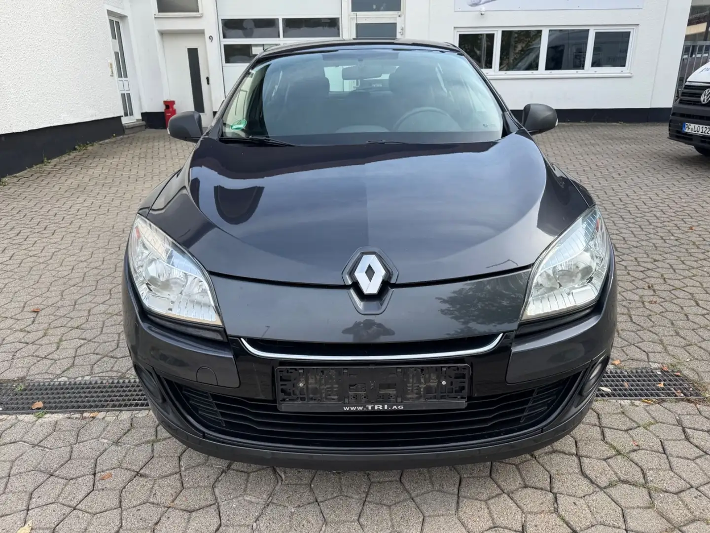 Renault Megane III Lim. 5-trg. Je t'aime - 1