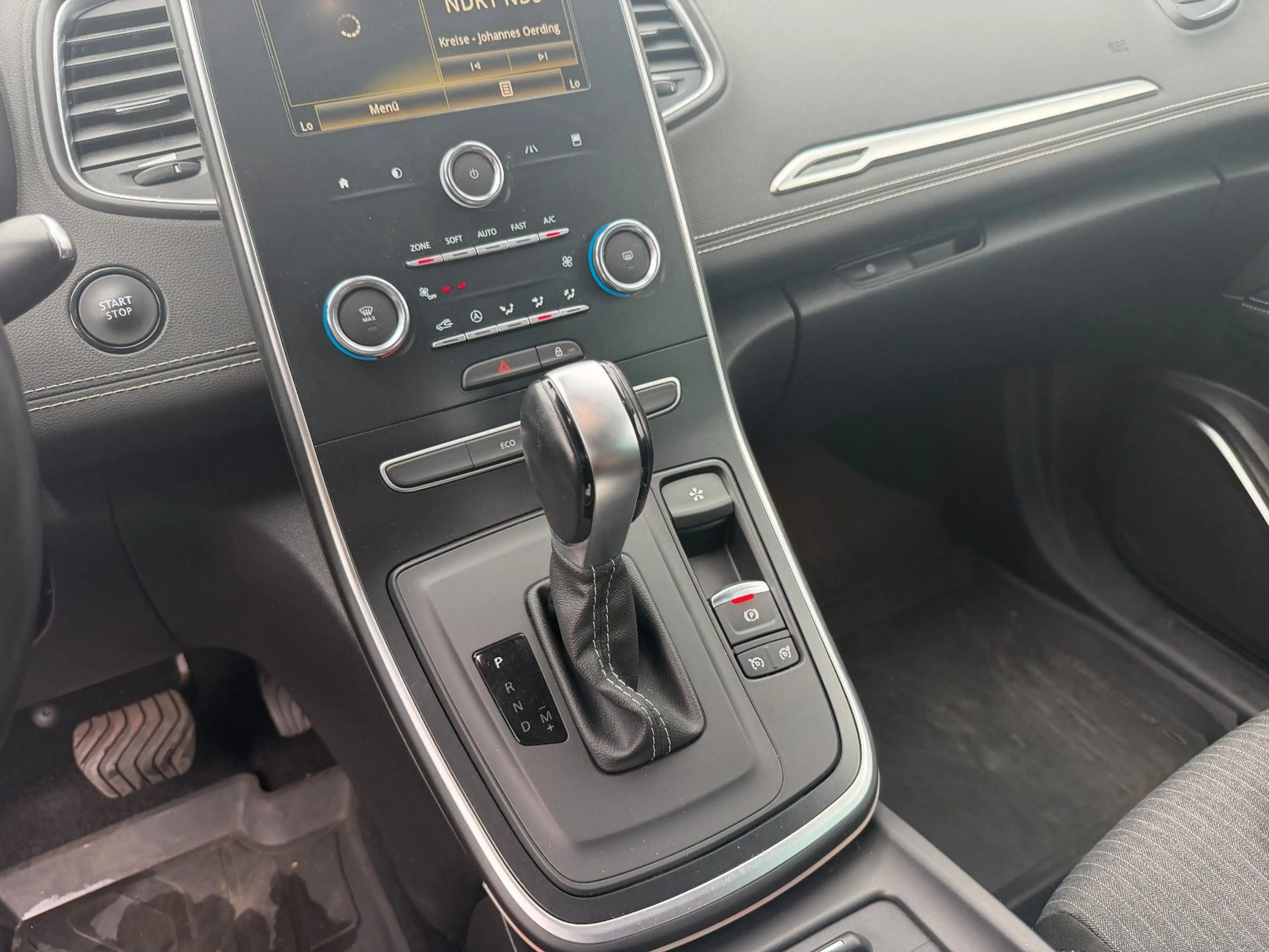 Renault Scenic IV Intens Kamera Klima Allwetter PDC MFL — photo 13