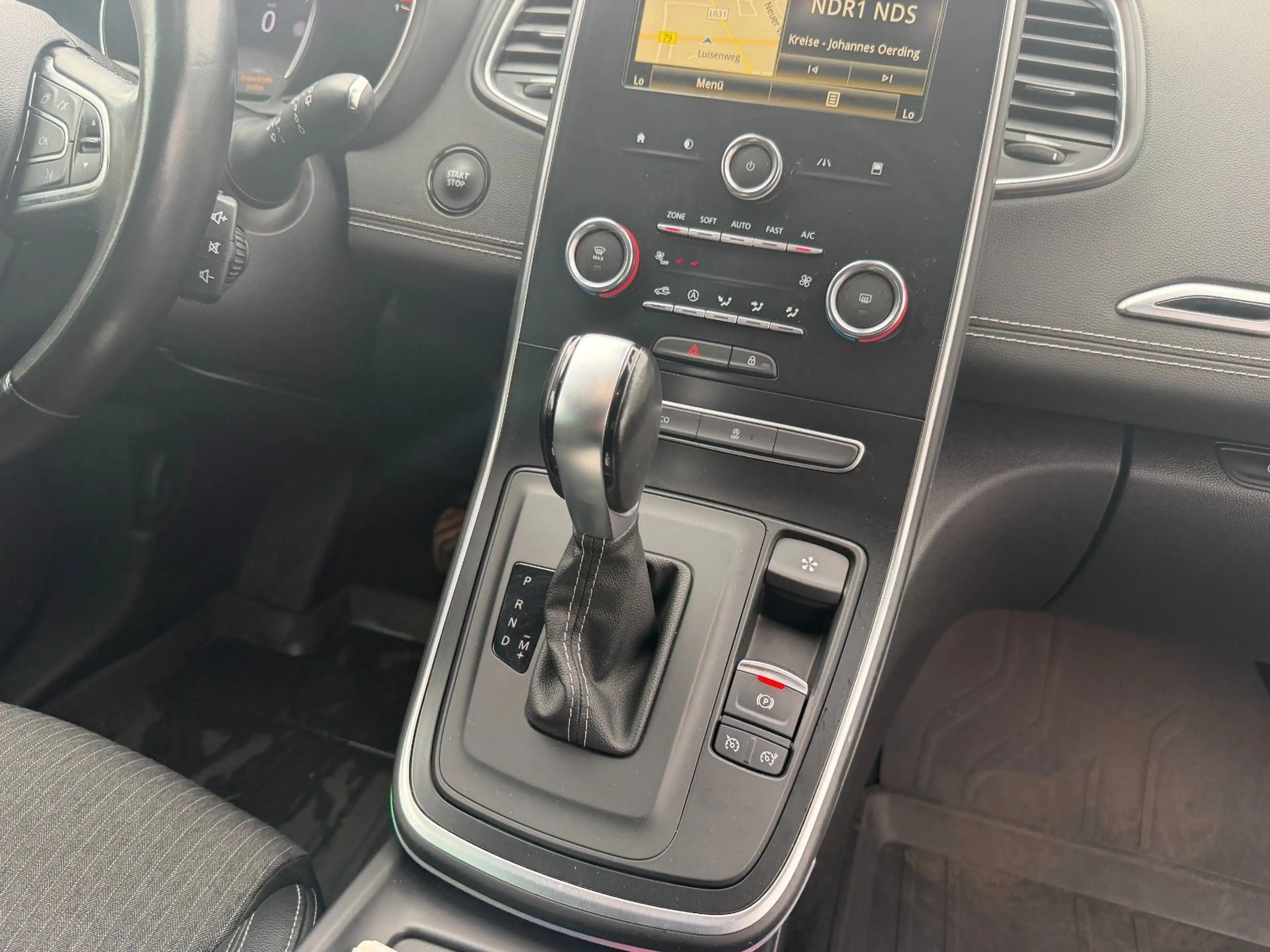 Renault Scenic IV Intens Kamera Klima Allwetter PDC MFL — photo 14