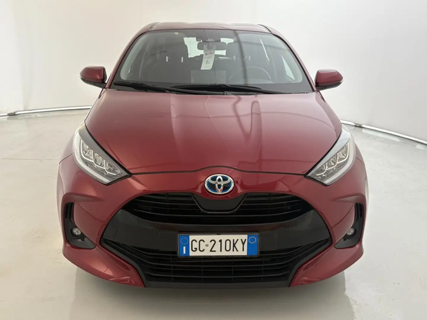 Toyota Yaris 1.5 Hybrid Trend Rosso - 2