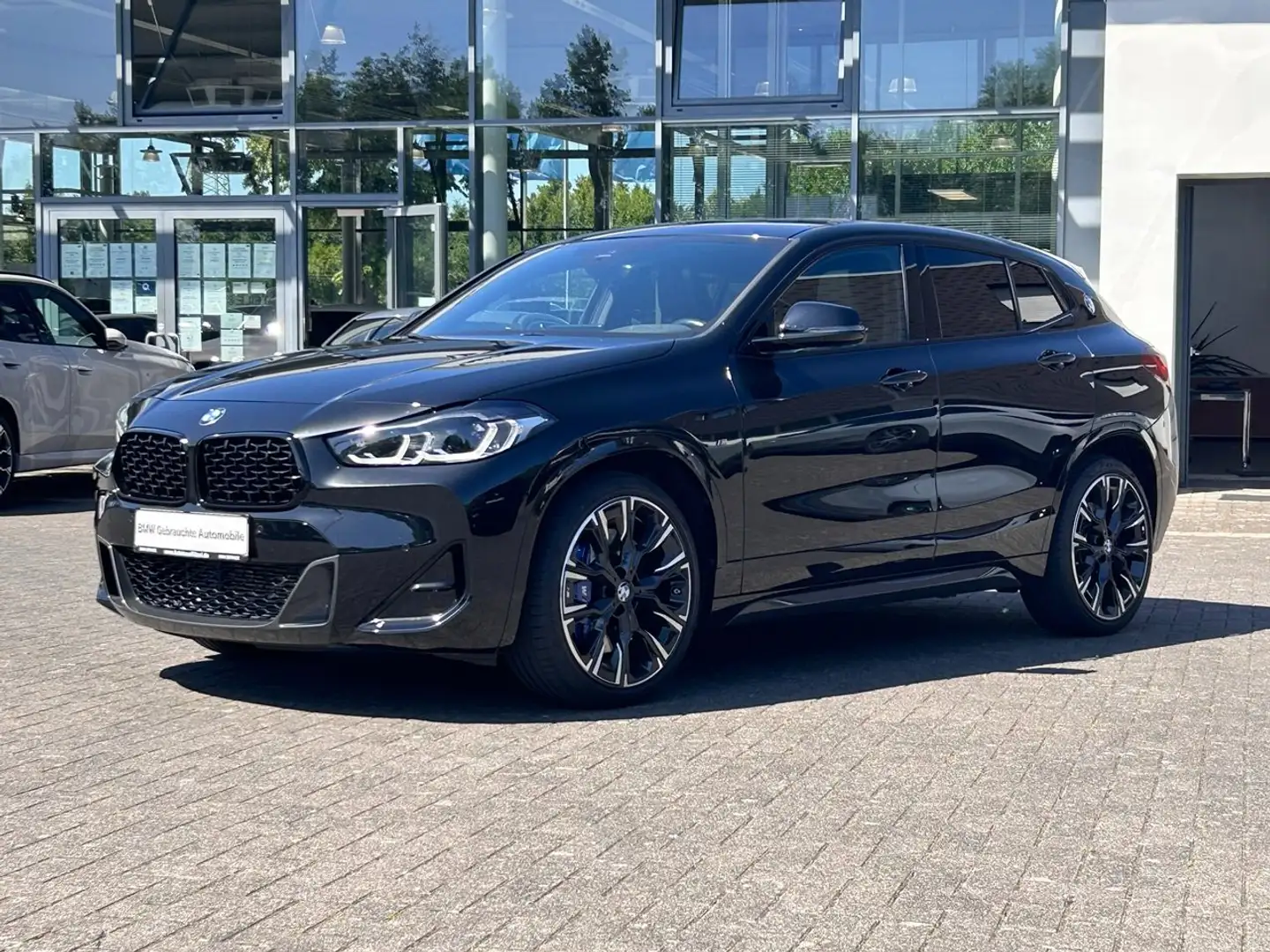 BMW X2 M M35i / Glasdach / Leder / Head-Up Display Czarny - 1