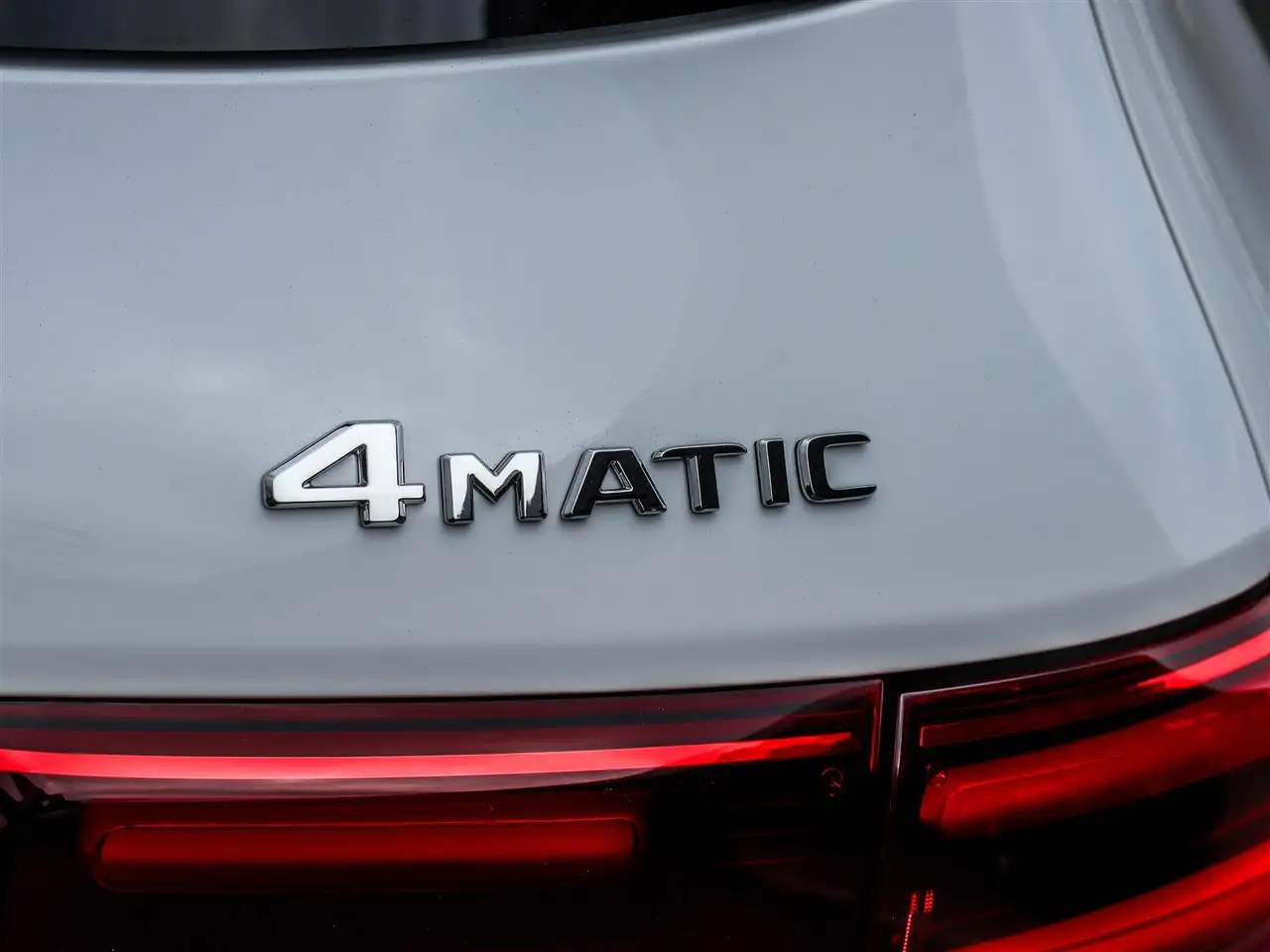 Mercedes-Benz GLB снимка Mercedes-Benz GLB