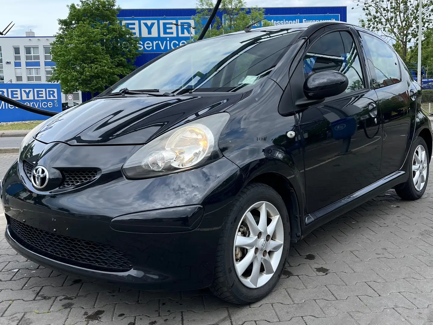 Toyota Aygo Aygo  5-Türer Black Schwarz - 1