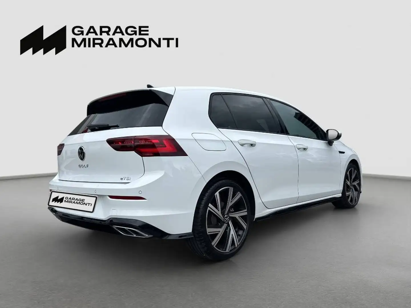 Volkswagen Golf 1.5 etsi evo R-Line 150cv dsg - 2