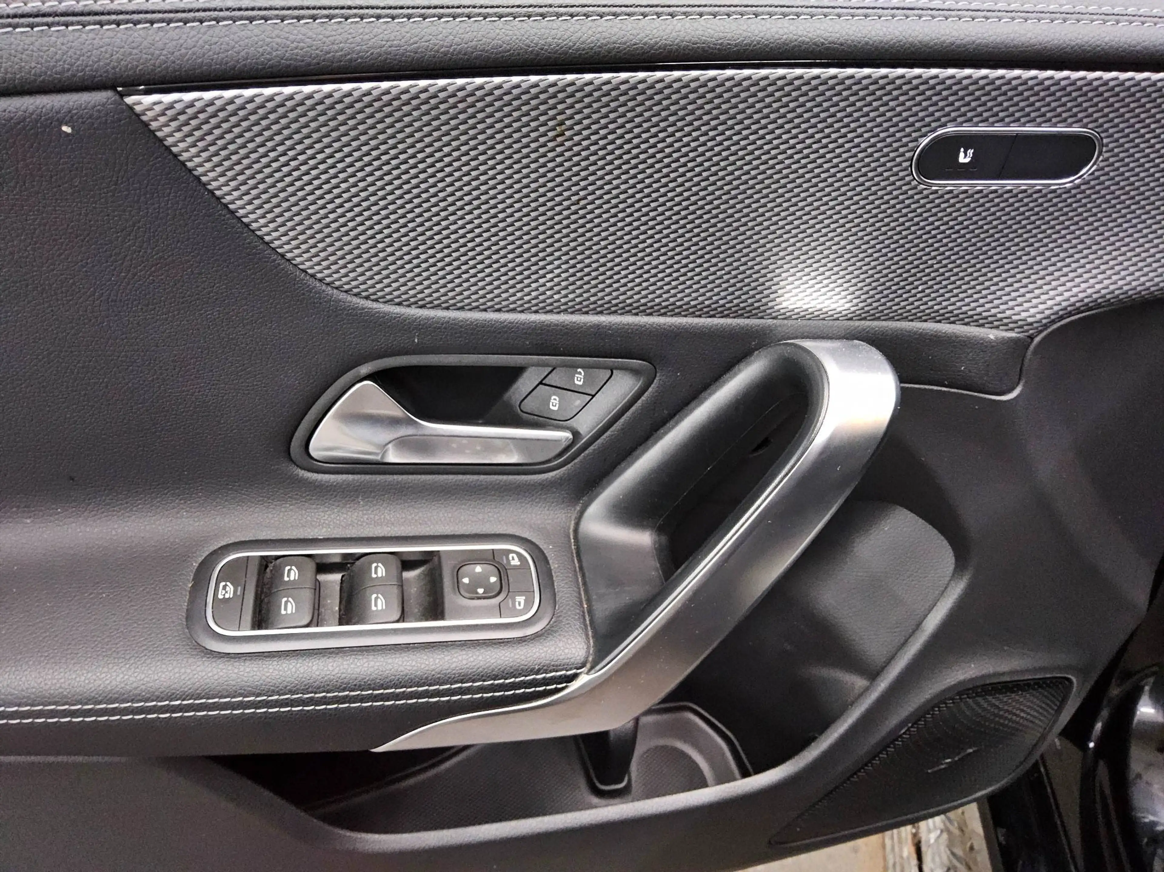 Mercedes-Benz CLA 220 SB d 4M Progressive Leder Navi LED AHK — photo 10