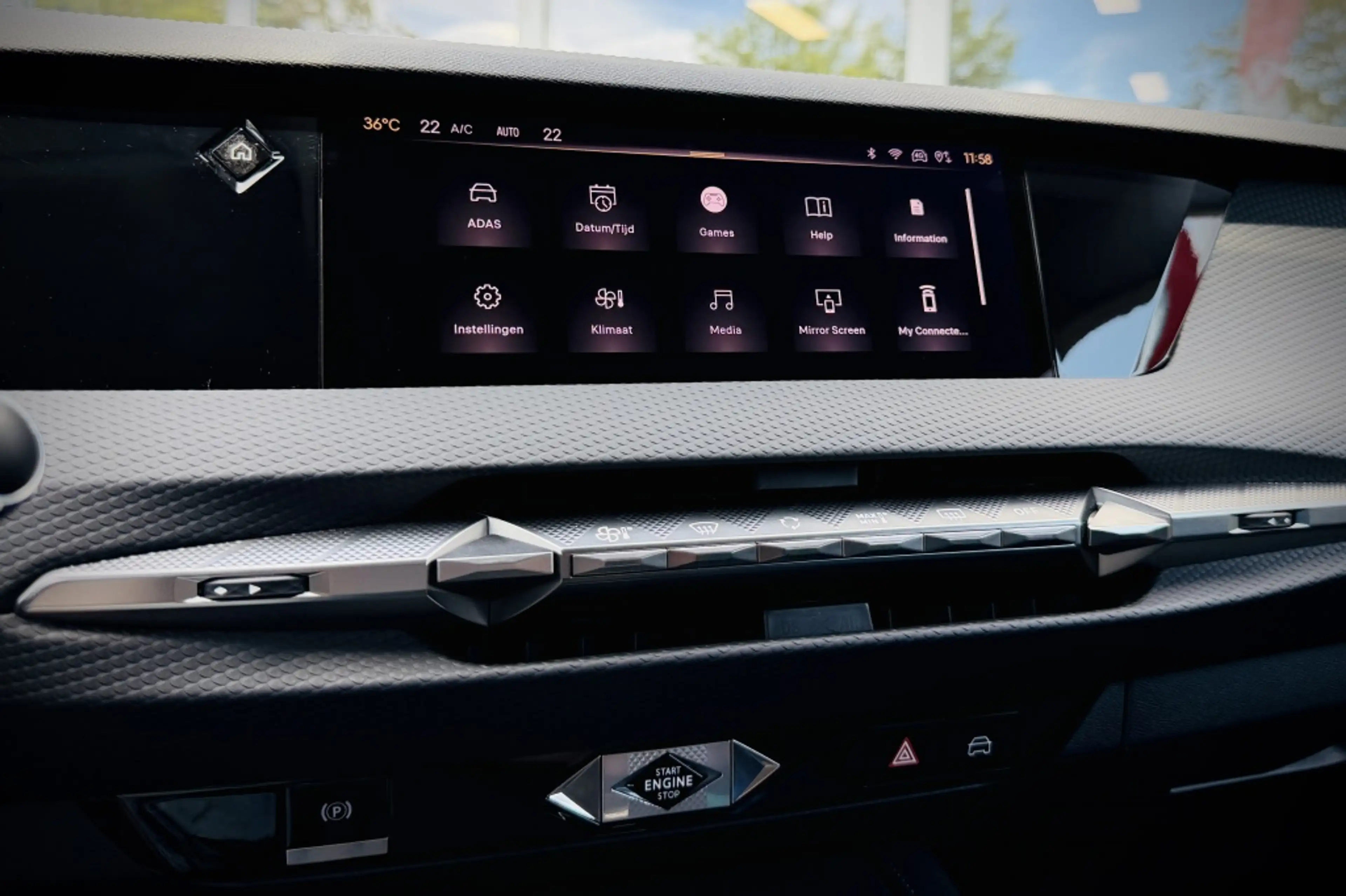 DS Automobiles DS 4 1.2 Rivoli / LEDER / CAMERA / ADAPTIEVE CRUISE — photo 28
