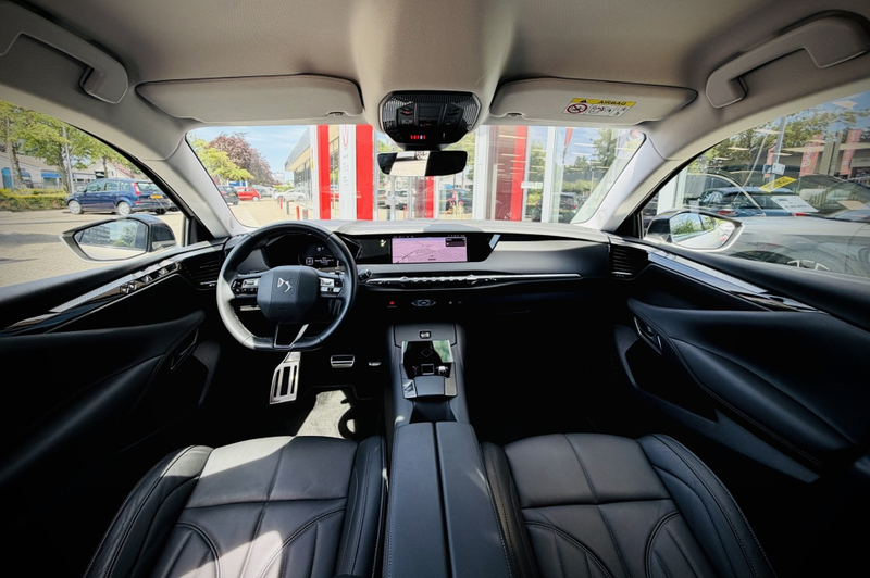 DS Automobiles DS 4 1.2 Rivoli / LEDER / CAMERA / ADAPTIEVE CRUISE — photo 20