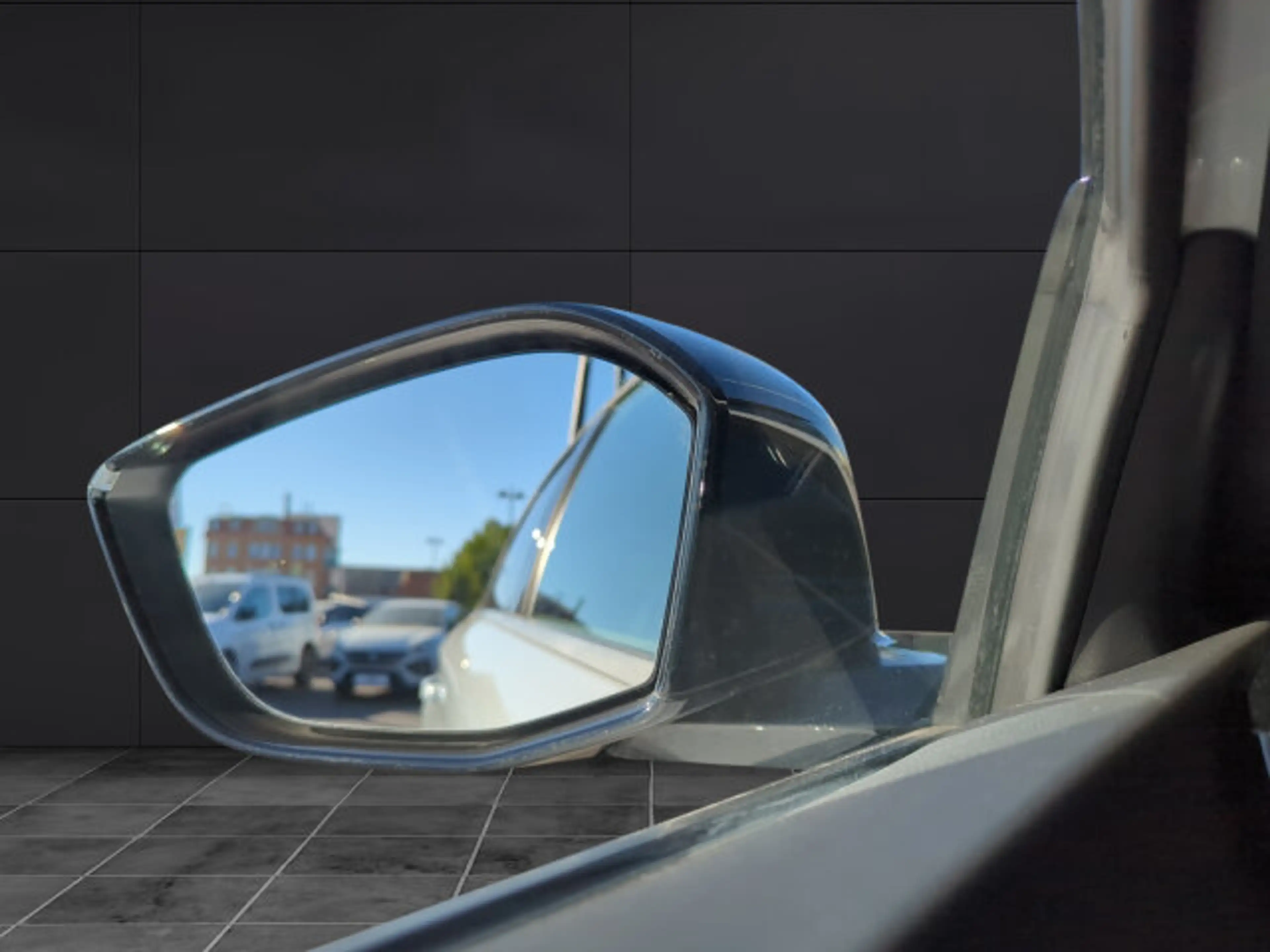 Peugeot 308 308 SW Allure 145 BAR +360°Kamera+Navigation+SHZ — photo 7