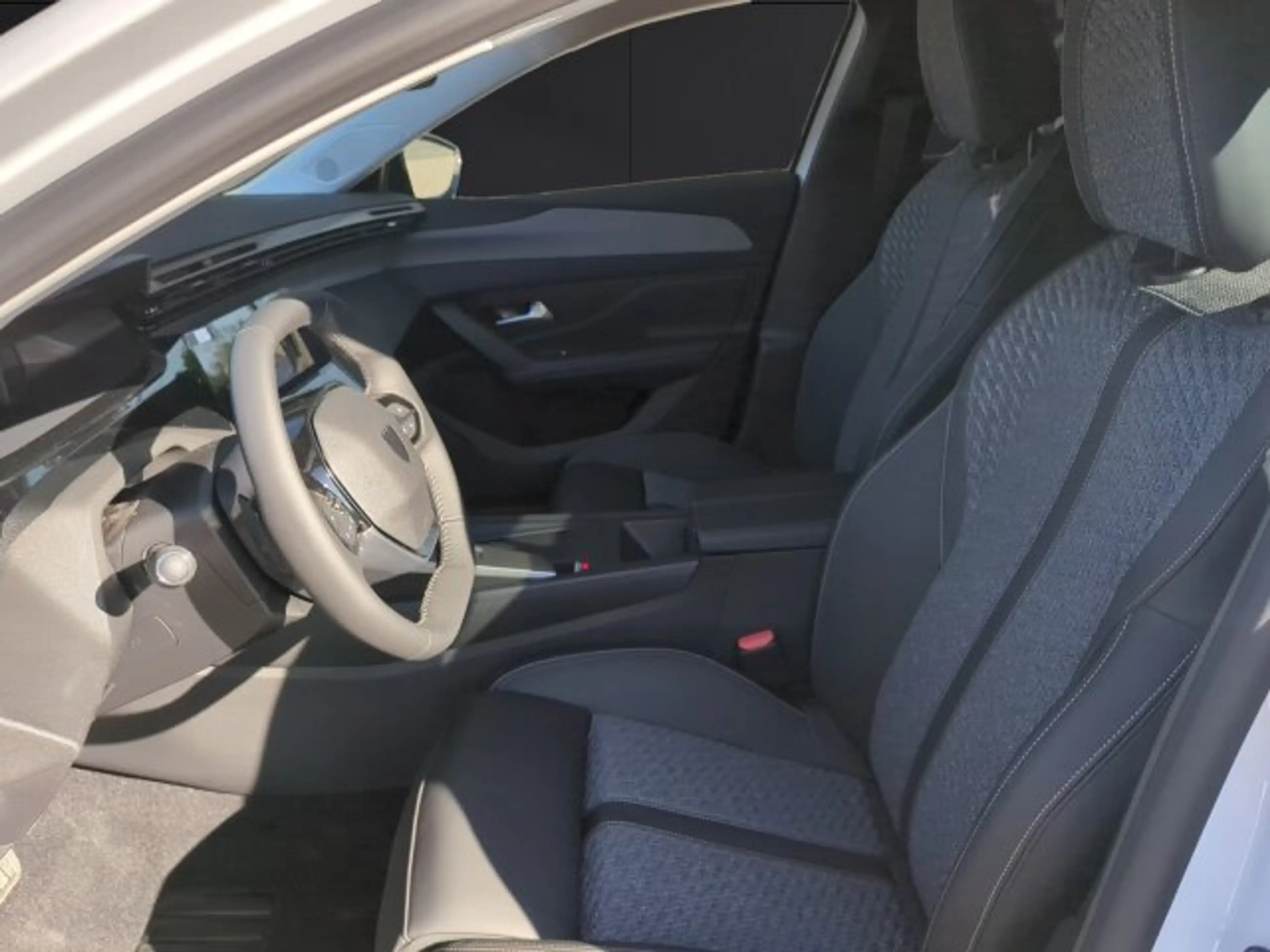 Peugeot 308 308 SW Allure 145 BAR +360°Kamera+Navigation+SHZ — photo 9