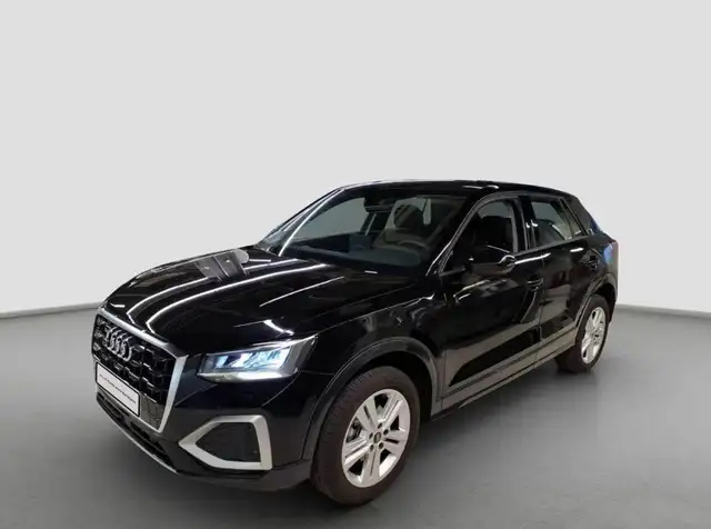 Audi Q2 view 5