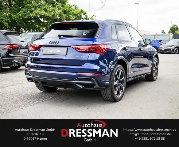 Audi Q3 view 4