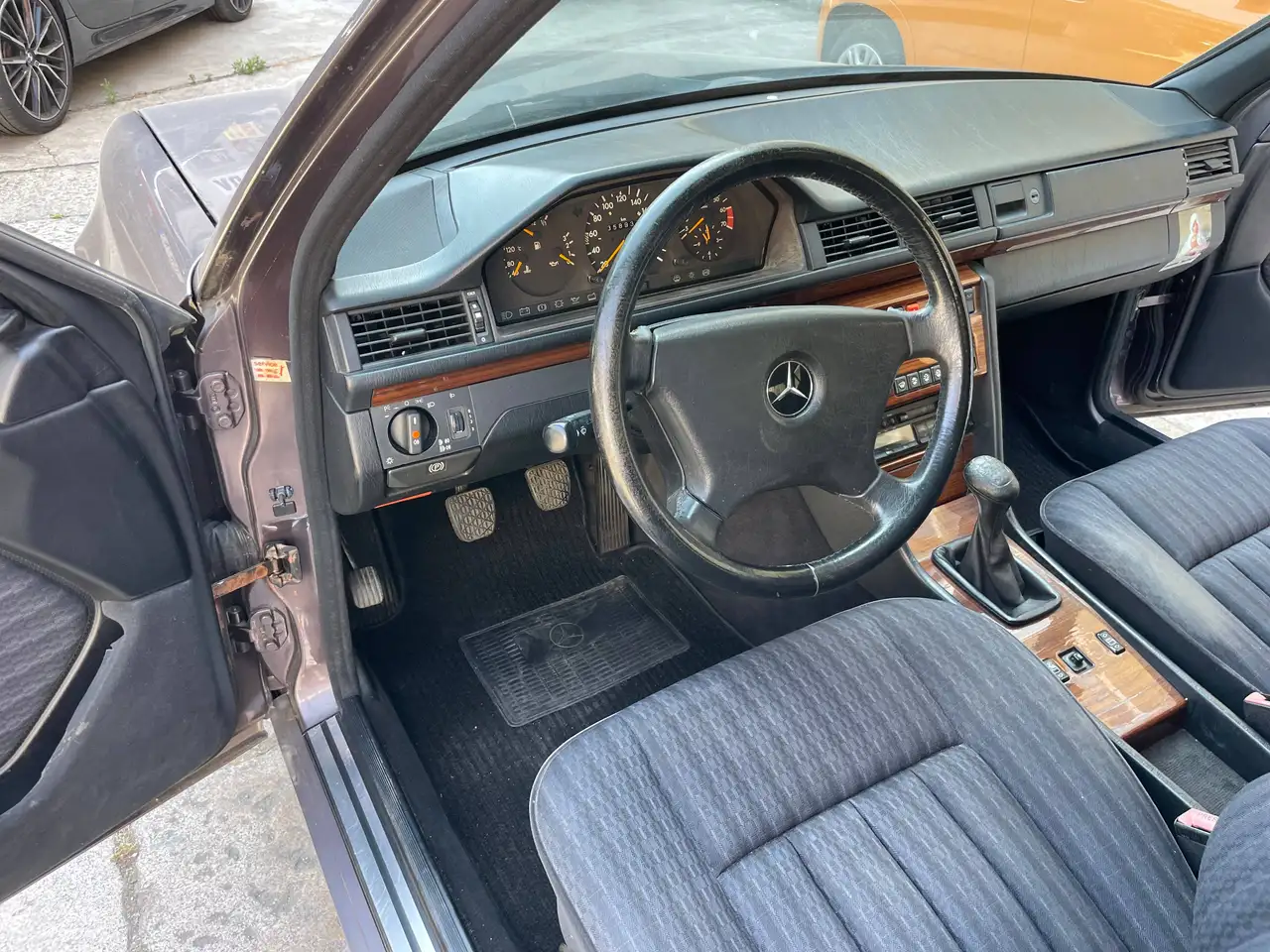 Mercedes-Benz 200, foto 11
