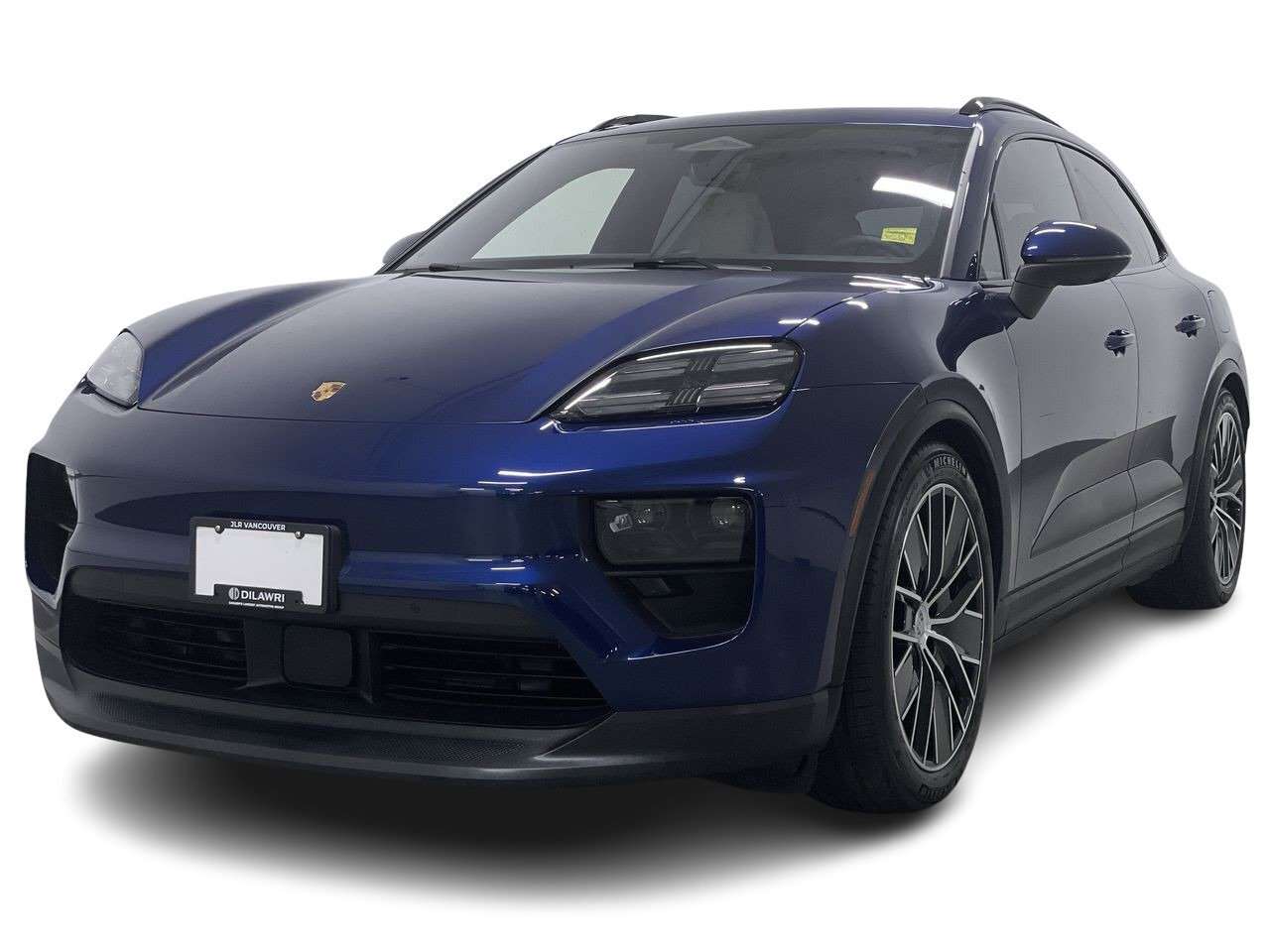 2024 Porsche Macan Electric 4 AWD | Local, No Accidents, 1 Owner | alt 5