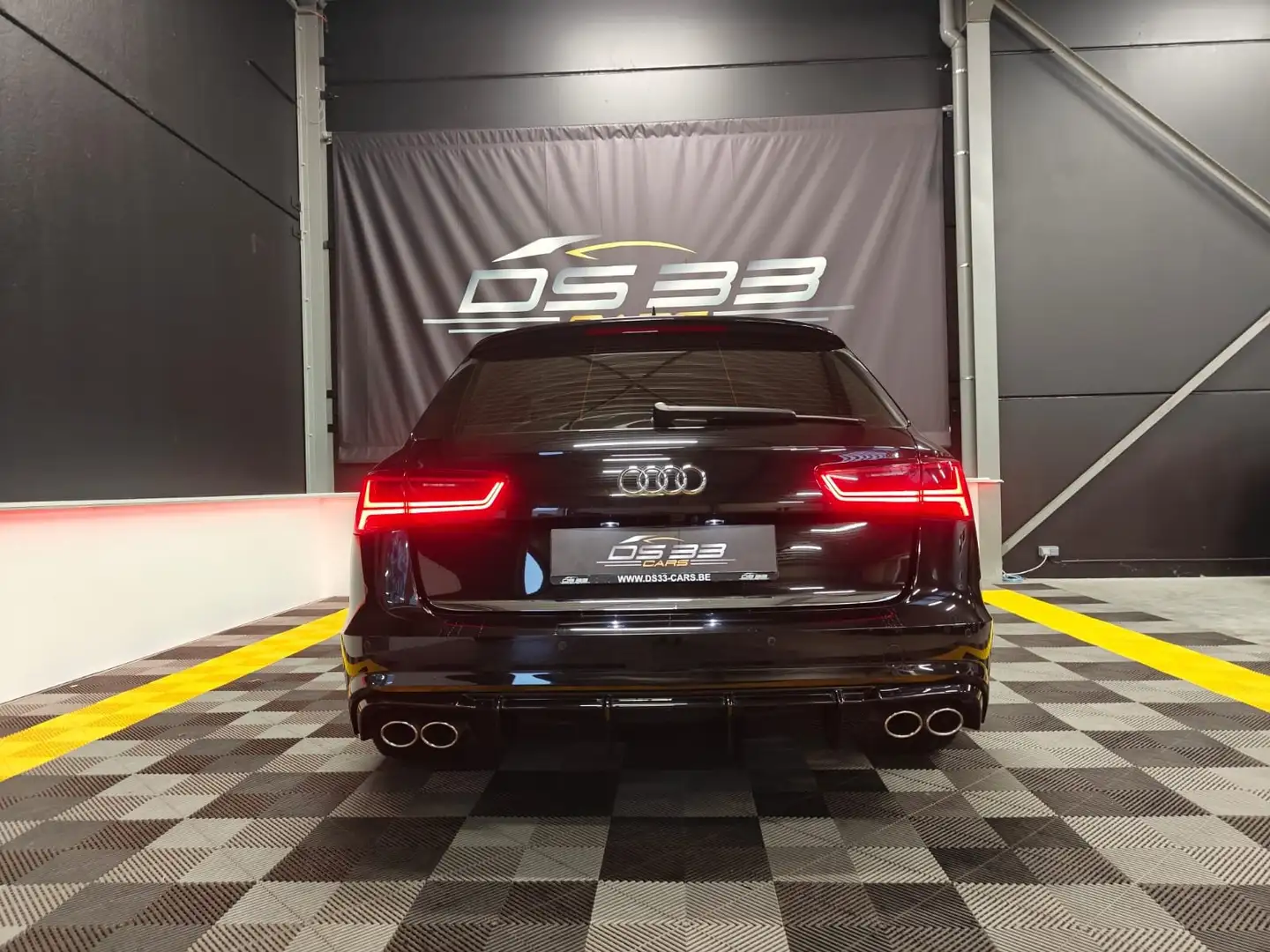 Audi A6 Avant 2.0 TDi 190pk/ S6-look/20"/CAM/Zetelverwarmd Black - 2