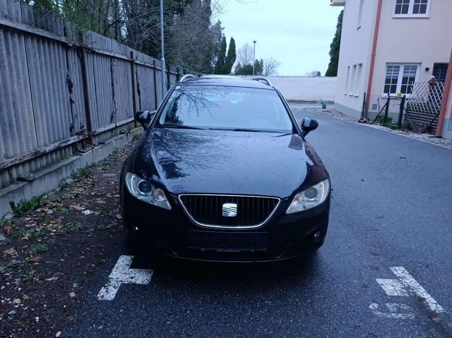 SEAT Exeo Exeo ST Chili 2,0 TDI CR Chili Schwarz - 2