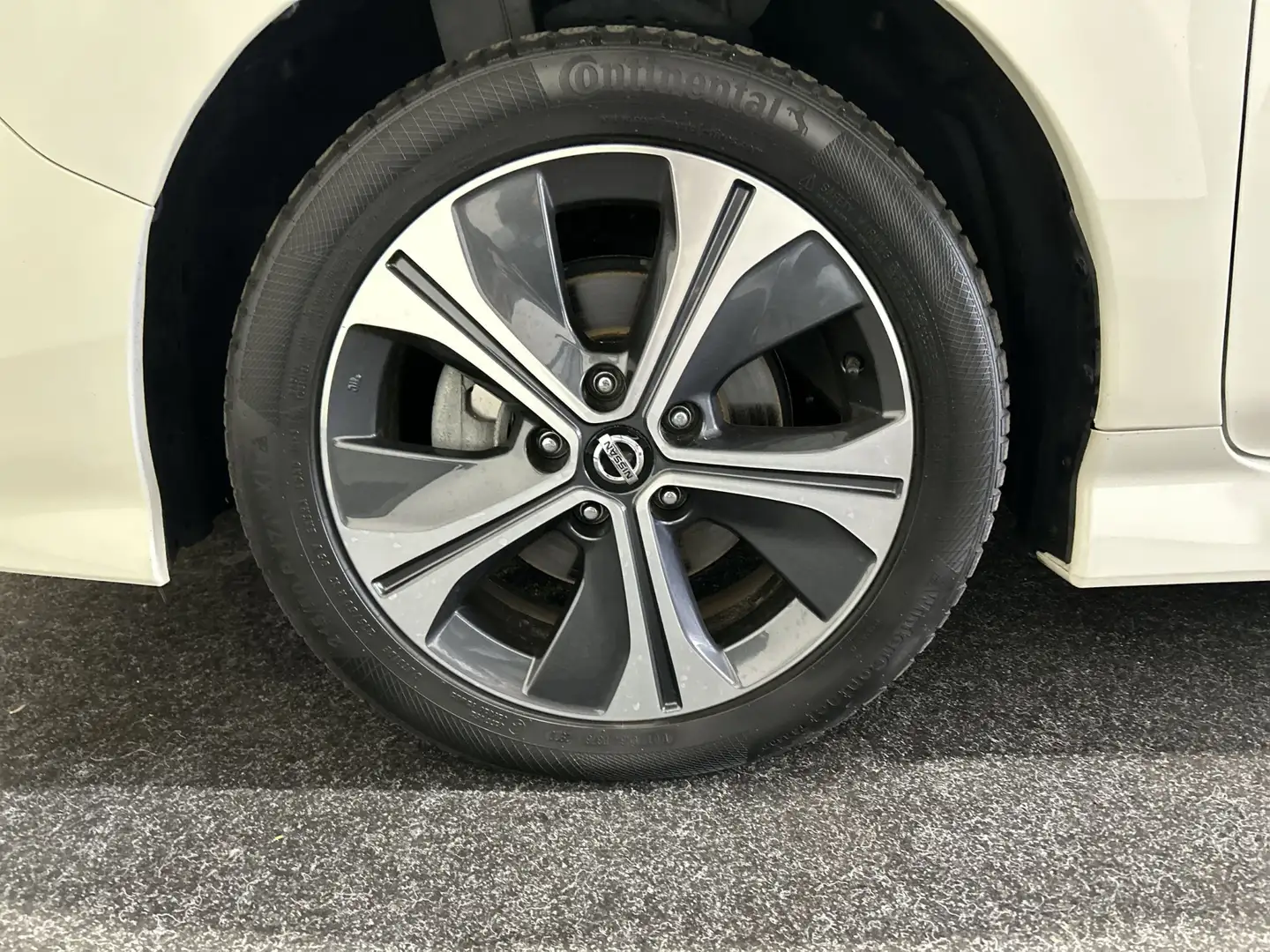 Nissan Leaf Tekna 40 kWh | Bose speakers | half leder interieu Weiß - 2