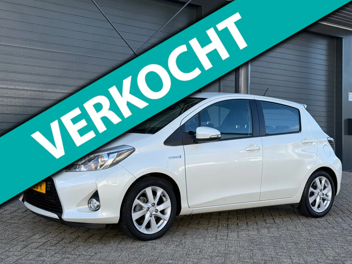 Toyota Yaris 1.5 Full Hybrid Dynamic, Camera, Trekhaak, Climate Bianco - 1