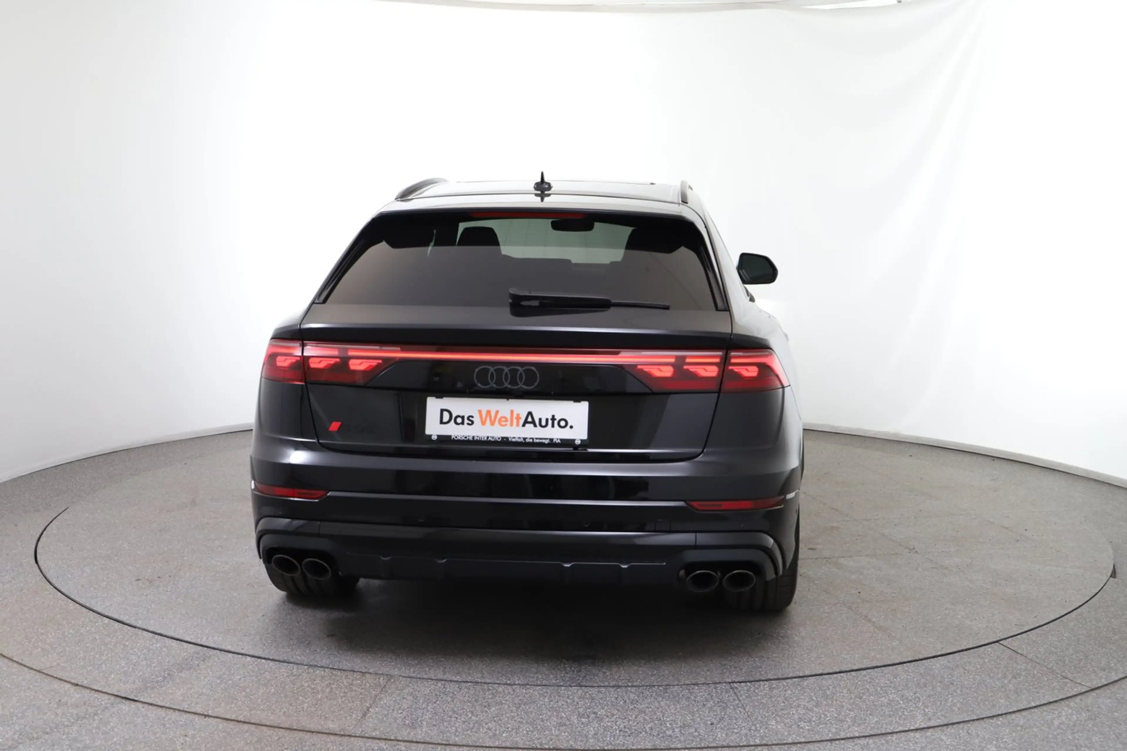 Audi SQ8 TFSI quattro — photo 4