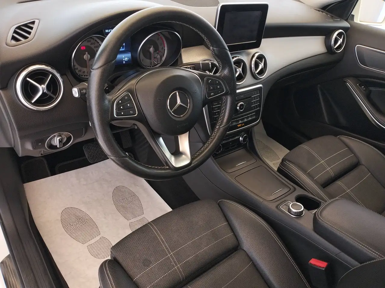 2017 Mercedes-Benz GLA 200 d Sport auto - NEOPATENTATI, photograph 9
