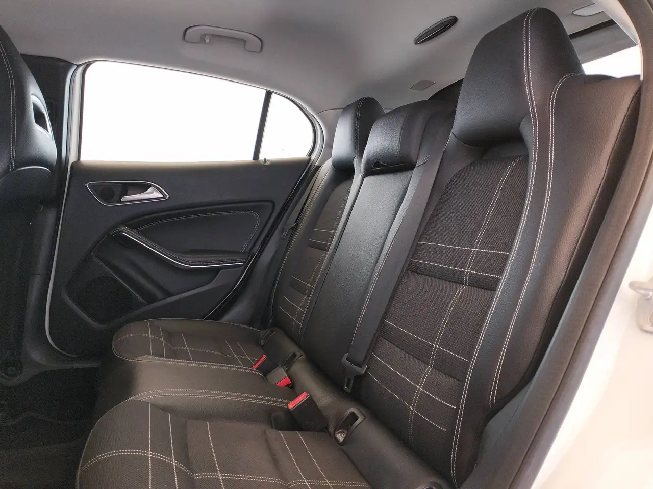 2017 Mercedes-Benz GLA 200 d Sport auto - NEOPATENTATI, photograph 11