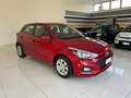 Hyundai i20 i20  5p 1.2 mpi Tech 75cv Rojo - thumbnail 1