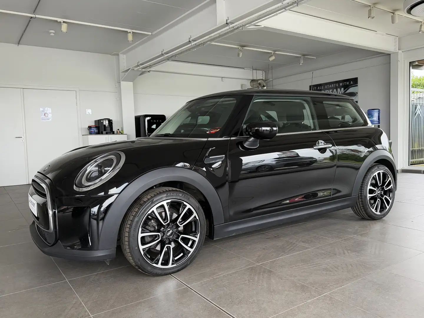 MINI One Cooper 1.5 Benzine *Navi/Carplay/Full Led/Cruise** Чорний - 2