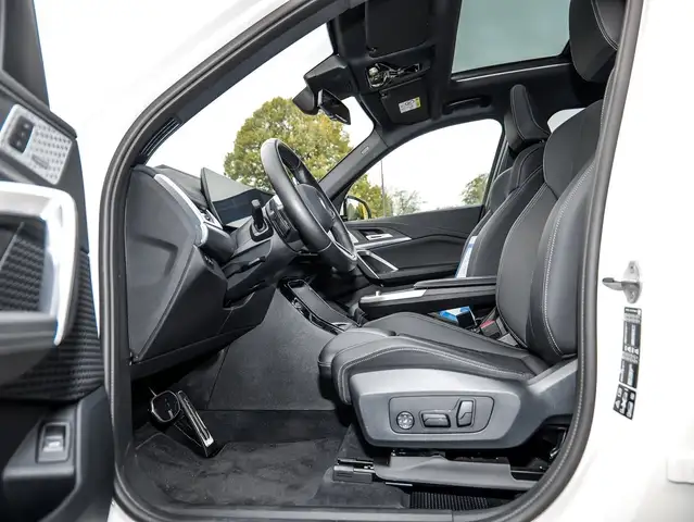 BMW X1 view 10