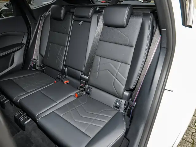 BMW X1 view 12