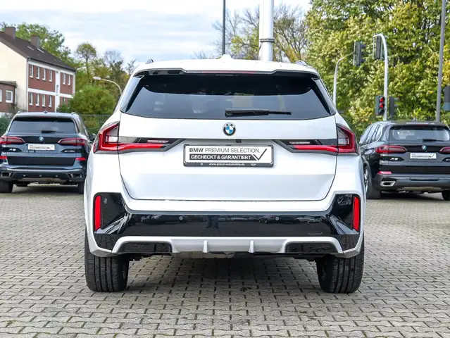 BMW X1 view 5